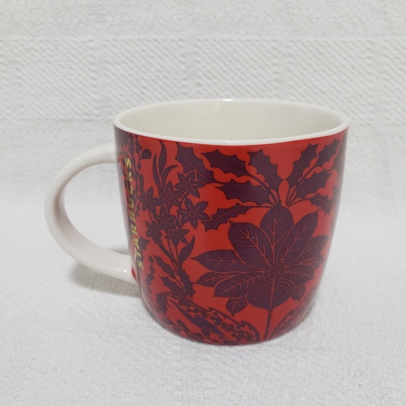 Starbucks Holly Poinsettia 2017 Christmas Mug - Picture 2 of 9